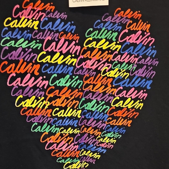 Calvin Klein NWT Women'ss Black Heart Graphic T-Shirt SIZE XL - Picture 3 of 6